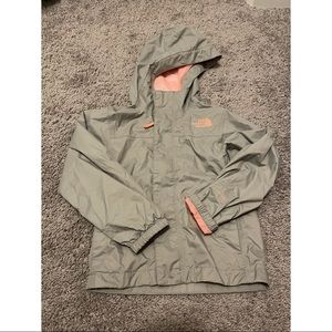 Size xs kids north face windbreaker